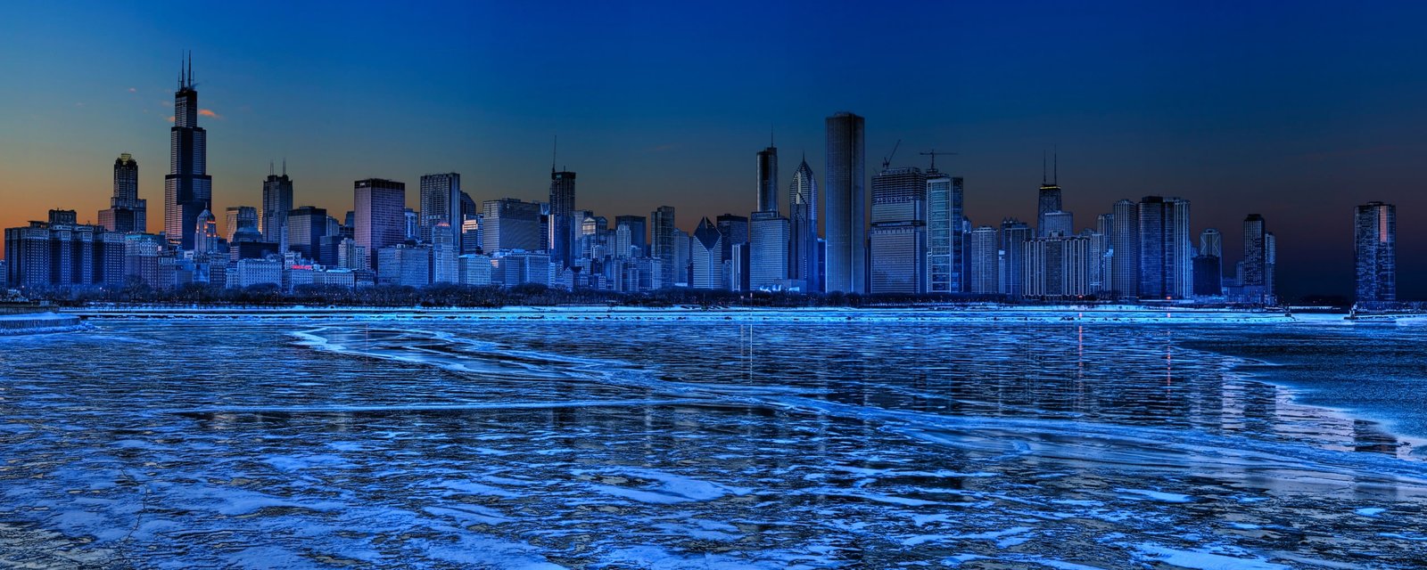 Chicago Dual Monitor widescreen dualmonitor dualscreen 2k