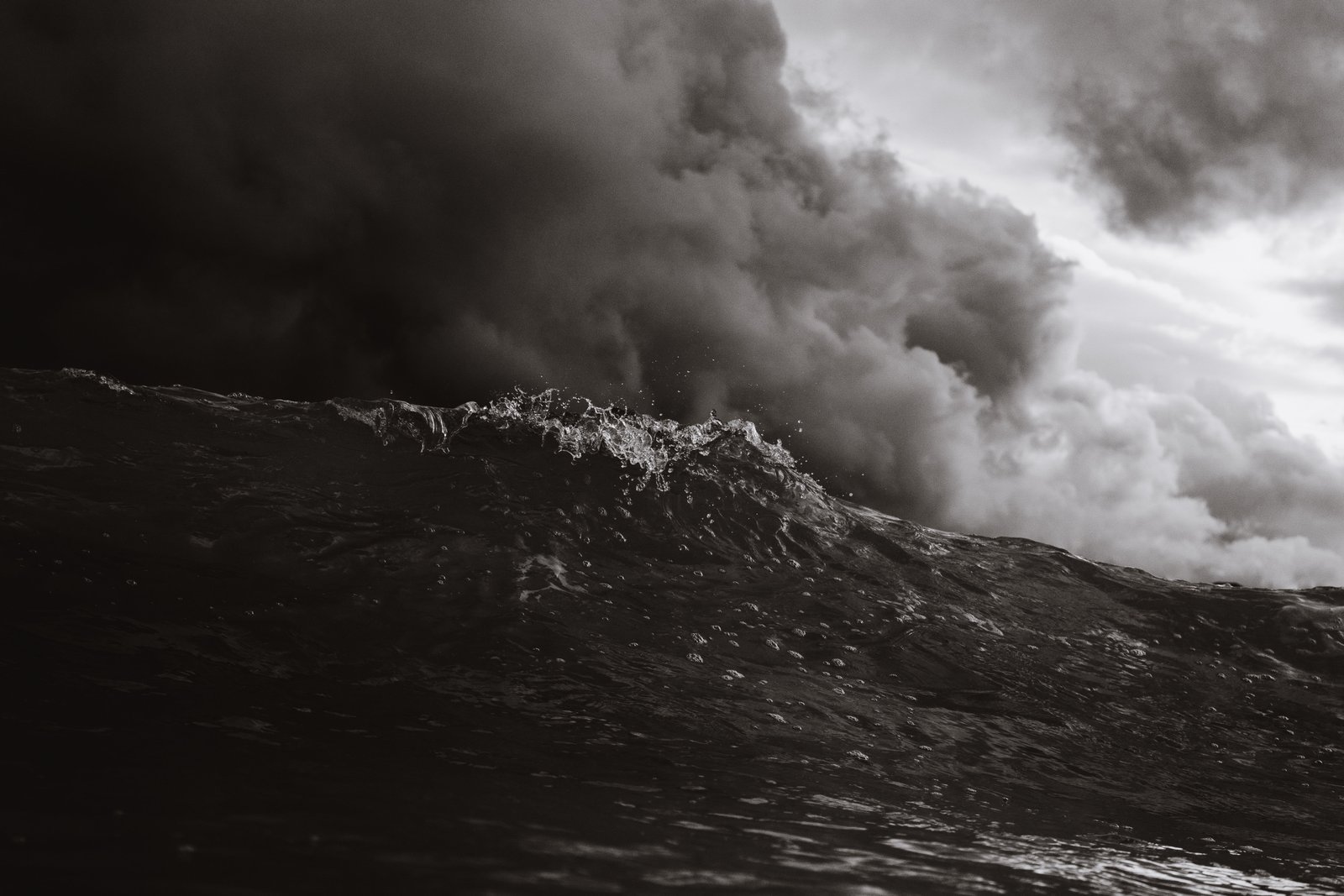 grayscale photography of beach waves nature landscape clouds 2k 4k 5k