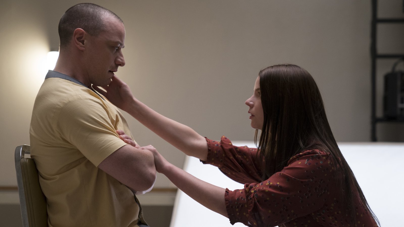 Glass James McAvoy Anya Taylor Joy 2k 4k 5k 8k