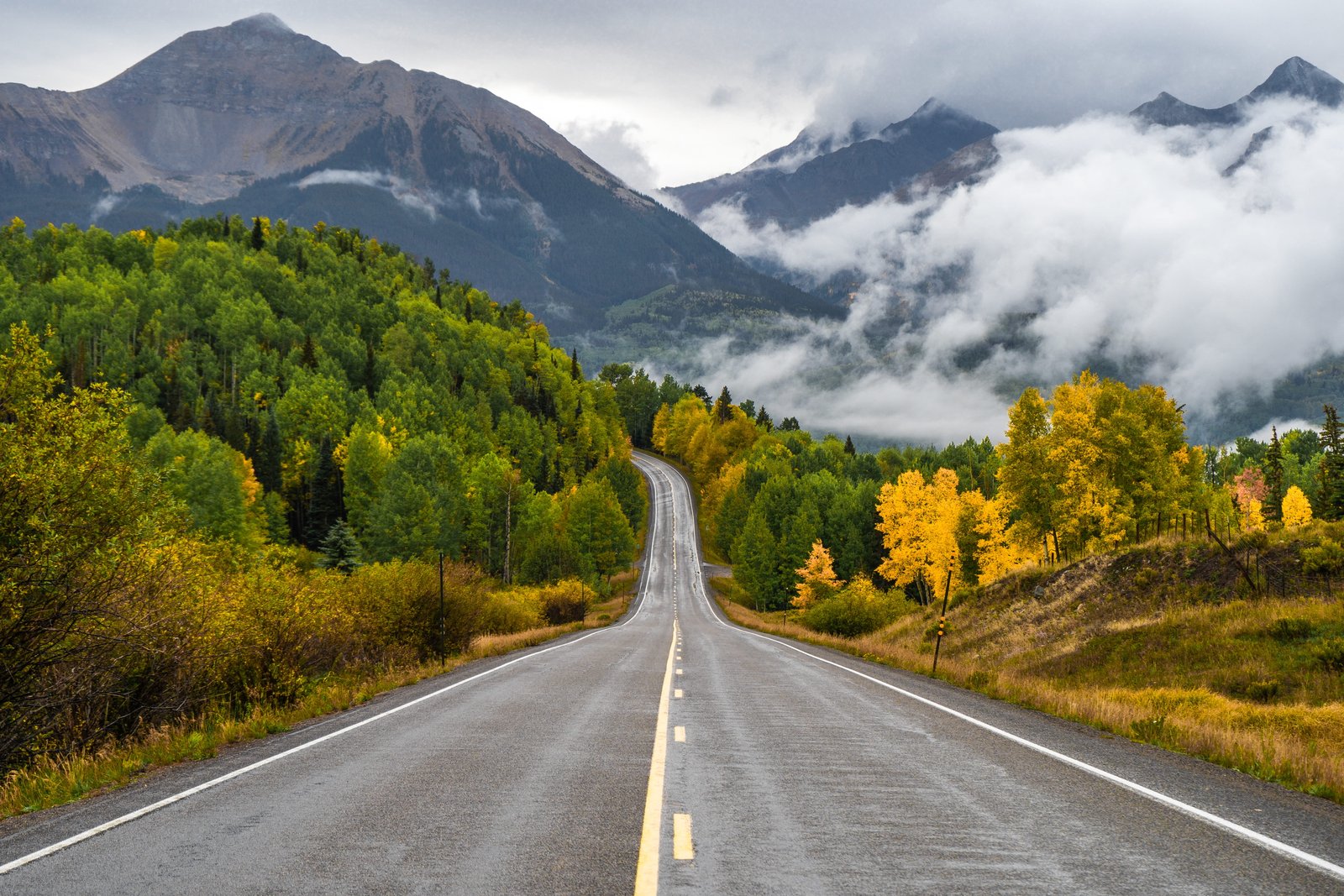 highway leading to mountain road tarmac asphalt united states 2k 4k 5k