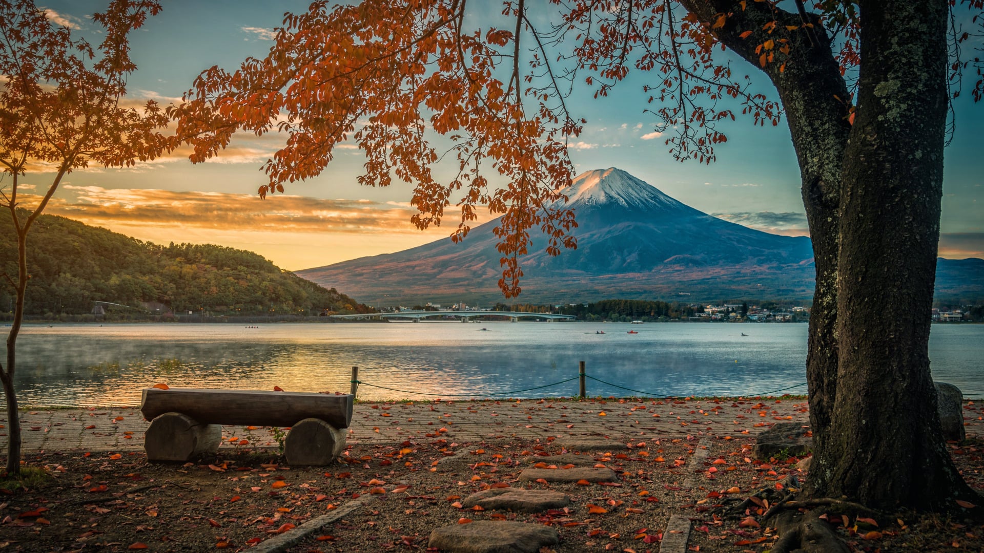 Japan. View of Mount Fuji 2k