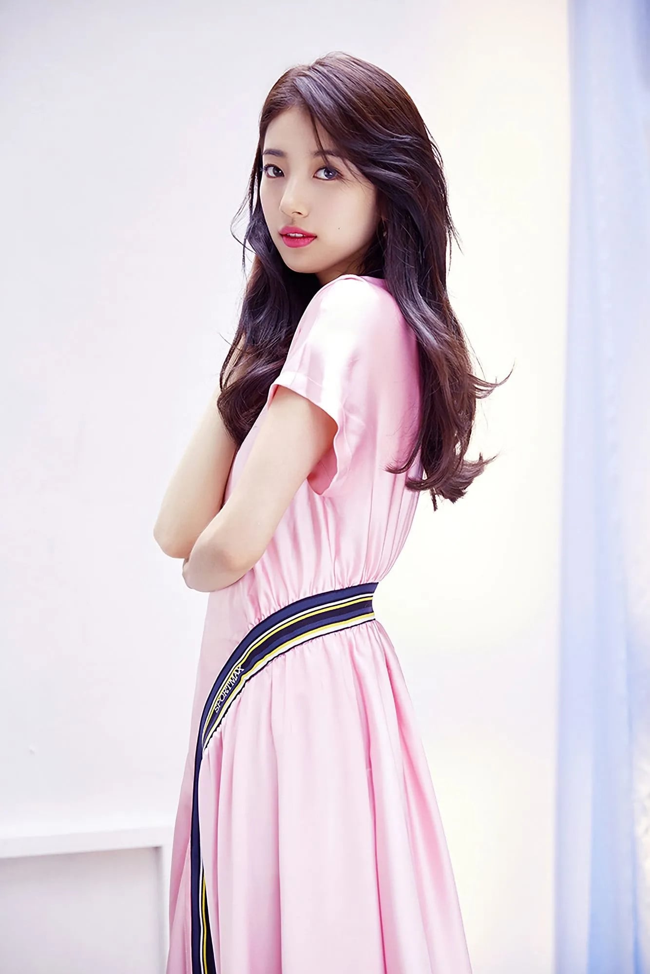 Suzy korean actress idol wallpaper