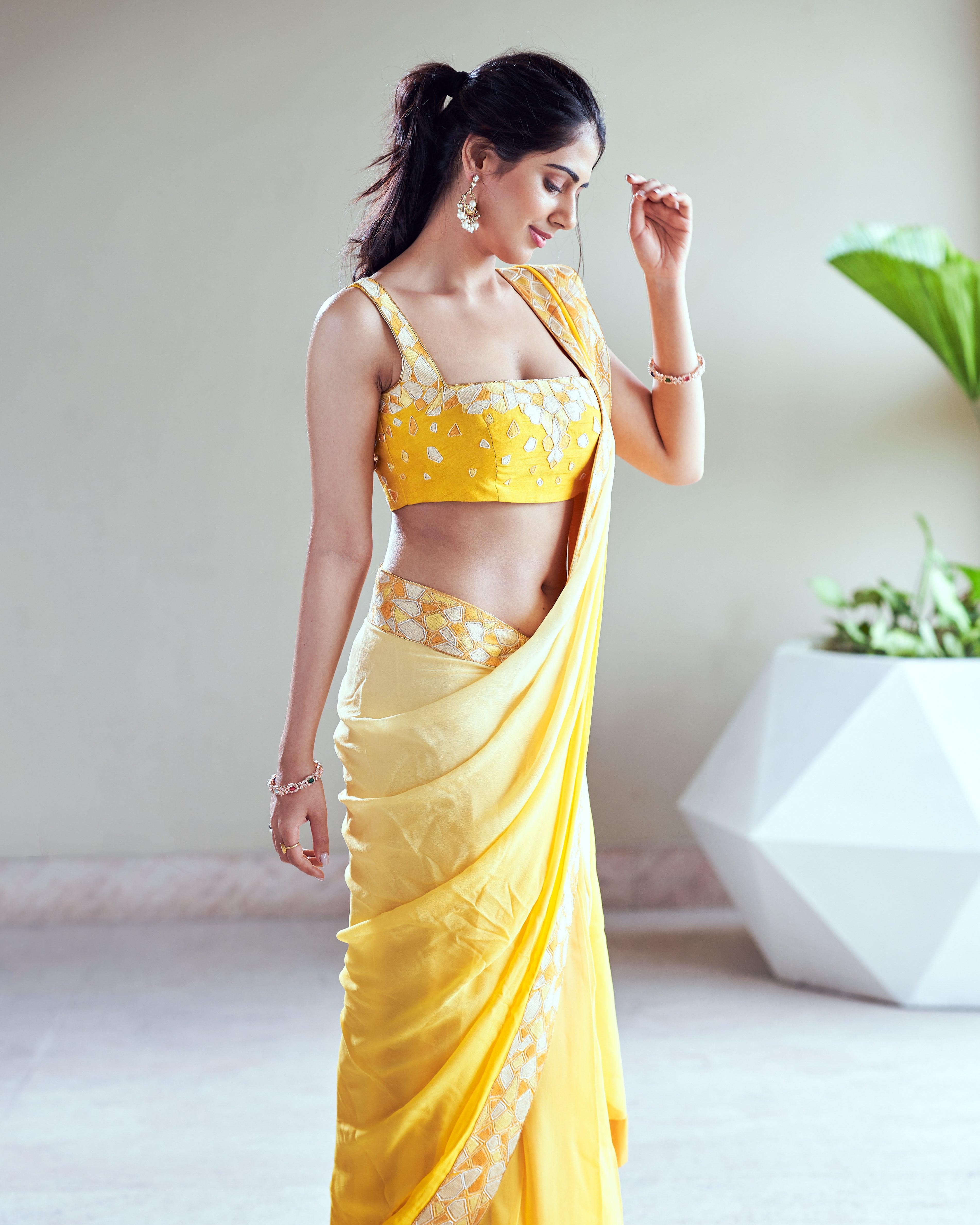 Gehna Sippy beautiful actress indian 4k wallpaper 2k