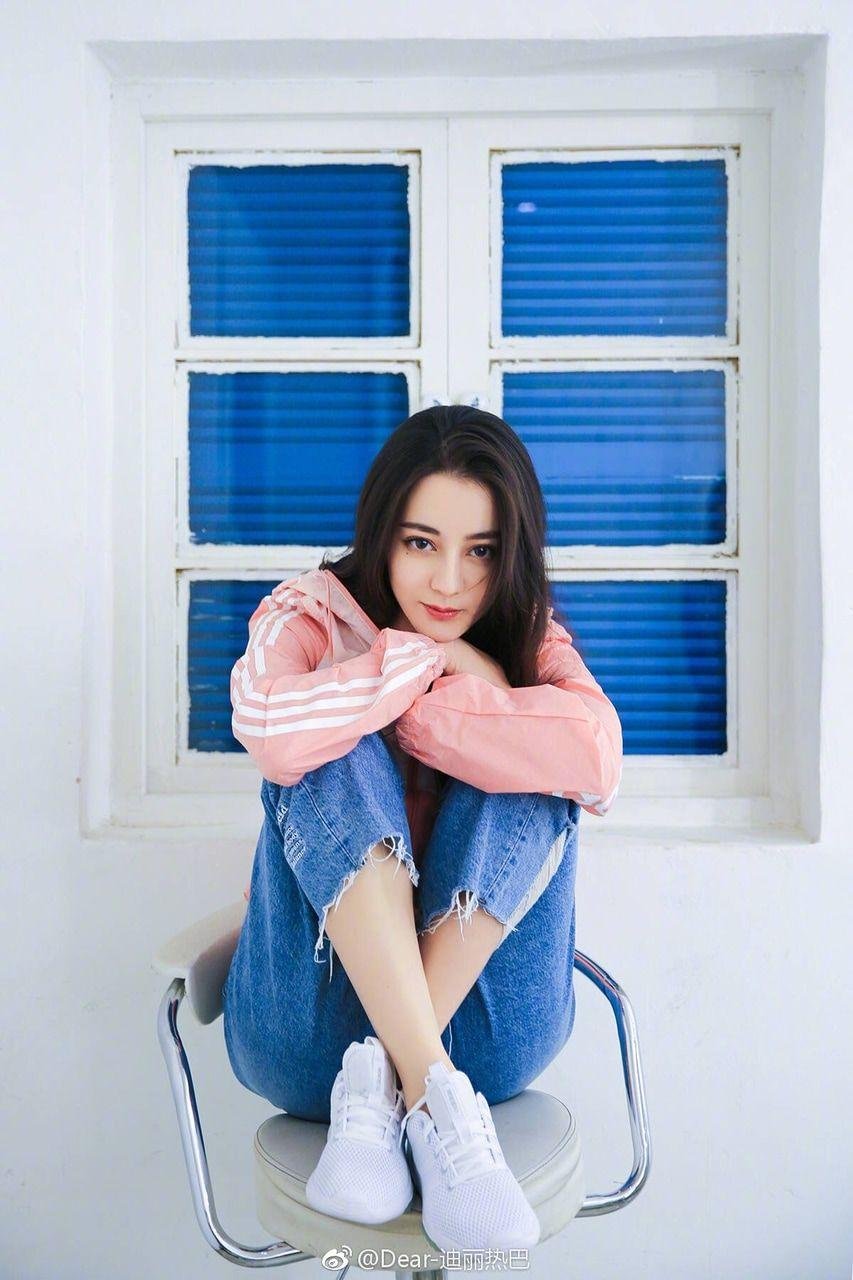 Dilraba Dilmurat Chinese actress