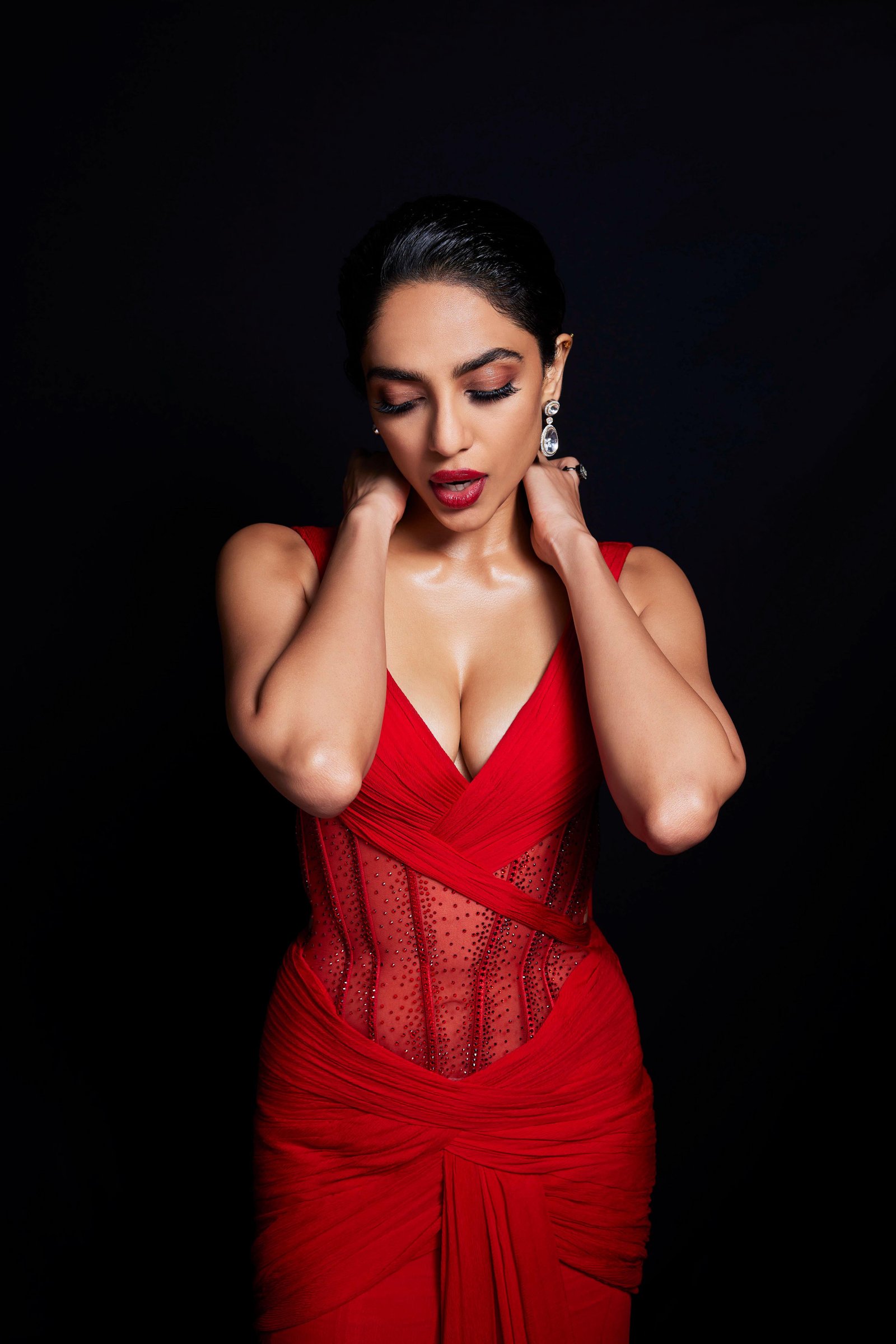 Sobhita Dhulipala 2k 4k